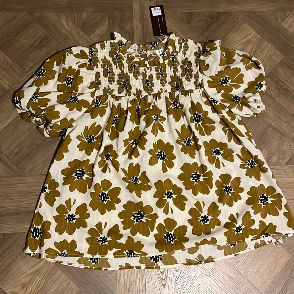 TCEC blouse size small - just bought- worn once